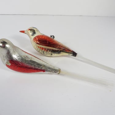 Mid Century Plastic Bird Ornaments - Pair of Vintage Plastic Bird Ornaments 