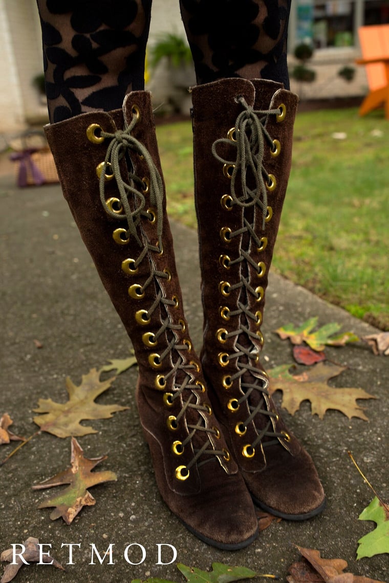 HARD TO FIND Vintage 60s 70s Brown Suede Lace Up | RetMod 