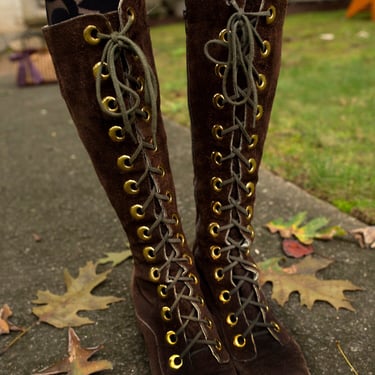 HARD TO FIND Vintage 60s 70s Brown Suede Lace Up RetMod Atlanta GA