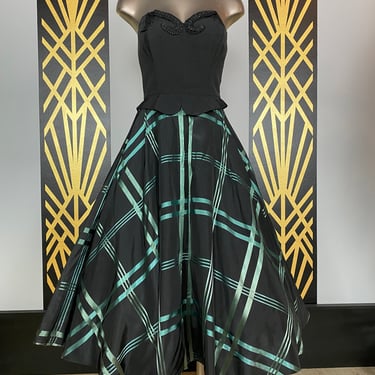 1950s 2 piece set, skirt and top, 50s circle skirt, vintage full skirt, strapless bustier, size x small, black and green taffeta, designer 