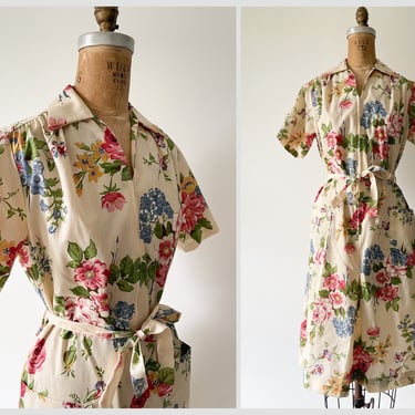 Vintage 1970’s floral print zip front dress | pointy collar ‘70s house dress, S 