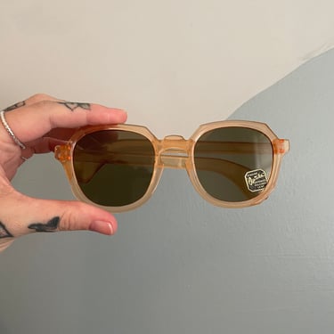 Vintage 1930s 30s non-prescription NOS geometric shape peach orange sunglasses with original label 