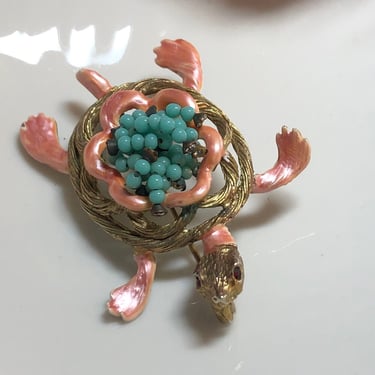 Reduced! Vintage Hargo (HAR) Turtle Brooch – Unusual and Eye Catching 