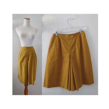 Vintage Culottes Skort - 70s Mustard Yellow Shorts - High Waisted Modest Faux Skirt - Size Medium 