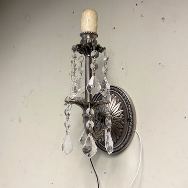 French Style Antique Silver Finished 1-Light Crystal Wall Sconce