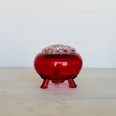 Viking Glass Flowerlite  Ruby Red Frog & Vase 