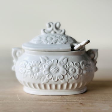 1960's Small Ceramic Sauce Tureen With Ladle 