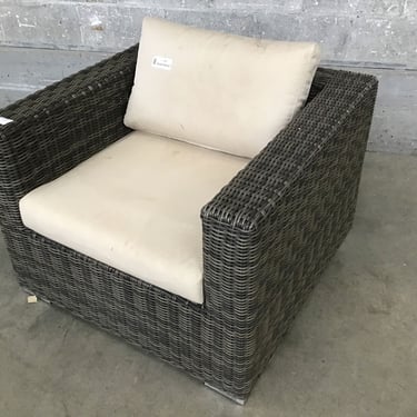 Comfy Outdoor Chair (Seattle)