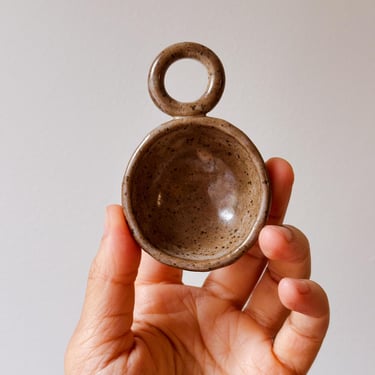Mona Scoop in Ash // handmade ceramic tea coffee and spice scoop 