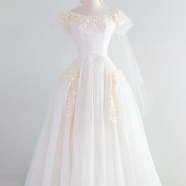 Exquisite 1950's Ivory Organza Princess Wedding Dress With Floral Lace Appliqués / XS