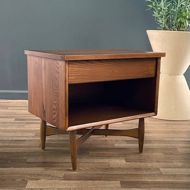 Mid-Century Modern Night Stand with Bookcase by Heywood Wakefield, c.1960’s 