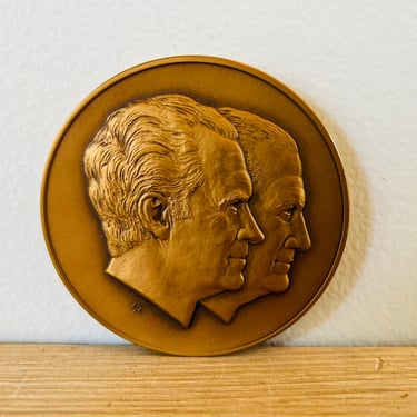 Vintage Franklin Mint Inauguration Coin Solid Bronze Nixon Agnew 1973 