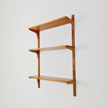 Danish modern Oak shelving system by Hansen & Guldborg Mobler, Denmark, 1960s 