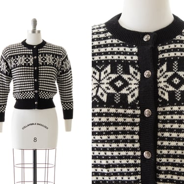 Vintage 1990s Cardigan | 90s does 1940s Knit Wool Fair Isle Nordic Striped Snowflake Winter Black White Cropped Sweater Top (x-small/small) 