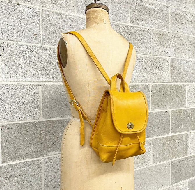 バッグ Rare Color Vintage Coach Yellow Day Pack lg