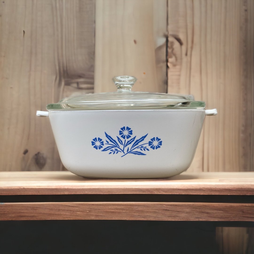 Vintage Pyrex CorningWare Blue Cornflower Large Casserole w/ Glass Lid high quality - 10in