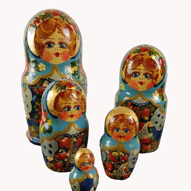 Vintage Midcentury Hand Painted Matryoshka Stacking Doll 5 Pieces 