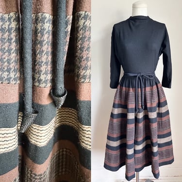 Vintage 1950s Carley Wool Fit and Flare Dress / XS 