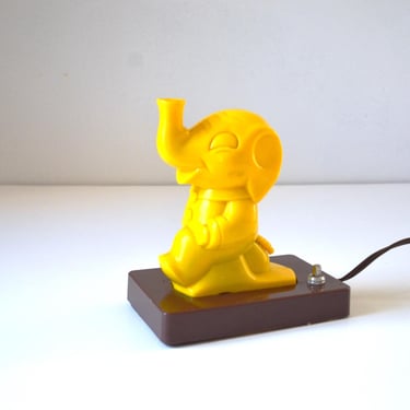 Small Scale Vintage Striding Elephant Lamp in Yellow, by Levinson Manufacturing,  circa 1950s 