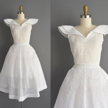 1950s vintage dress | Gorgeous White Eyelet Summer Full Skirt Wedding Dress | XS | 50s dress 