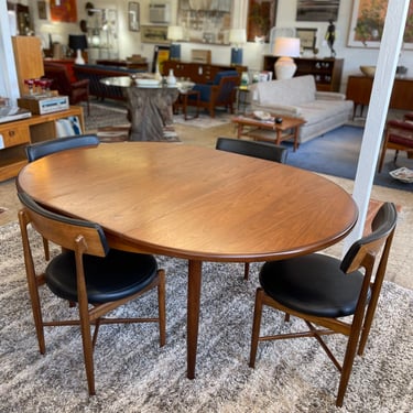 Mid Century Teak Round to Oval Table Designed by E. Gomme for GPlan