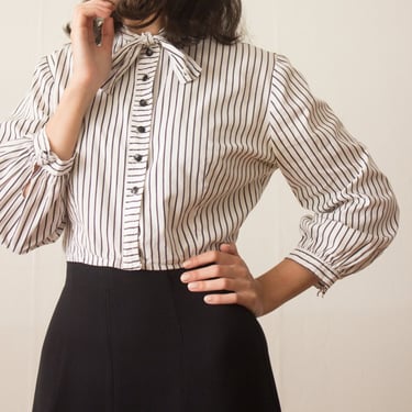 1950s Black and White Pinstriped Cropped Blouse 