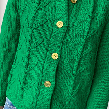 1970s Kelly Green Knit Cardigan sz. L