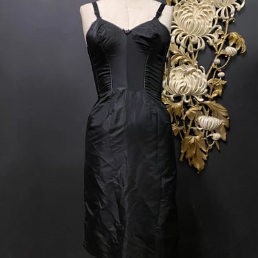 1950s black slip, bullet bra, vintage full slip, Pauline Gordon, metal zipper, sexy lingerie, 50s shape wear, small, mrs maisel, 27, pin up 