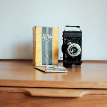 Vintage Kodak Vigilant Six -20 Camera Original box and Manual 