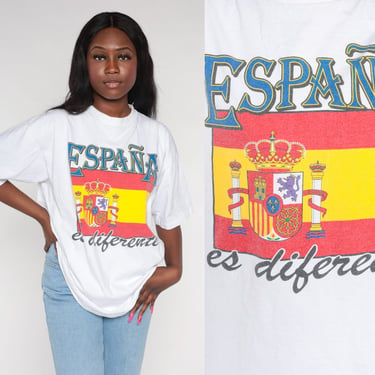 Spain T-Shirt Y2K España Es Diferente Shirt Spanish Flag Graphic Tee Retro Tourist Souvenir TShirt Travel Europe Vintage 00s Extra Large xl 