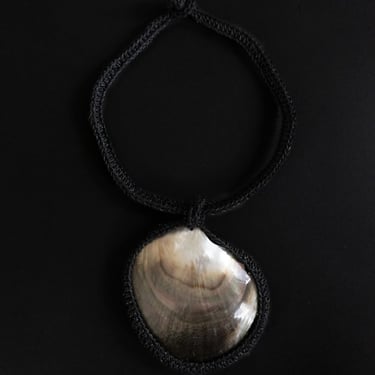 Mother of Pearl Mermaid Necklace in Black
