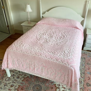 NEW - Vintage Pink Chenille Bedspread, Full or Queen, Shabby Chic Coverlet 