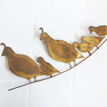 Vintage Mid Century Brass Metal Quail Family Wall Hanging - Small Gold Tone MCM Bird Family of 6 Artwork 