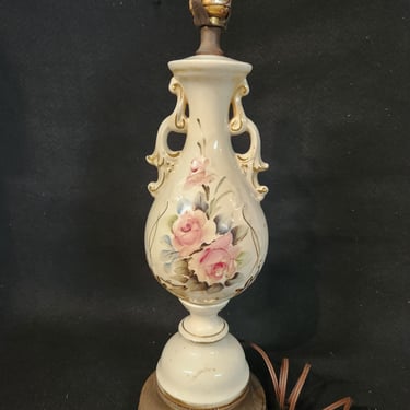 Vintage Porcelain Lamp 6W x 19H