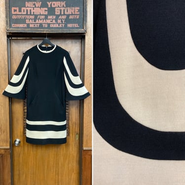Vintage 1960’s Black & White Mod Space Age Designer Knit Dress, Space Age, Mod Dress, 1960’s Dress, Vintage Knit, Black and White, Designer 