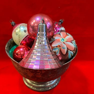 vintage Christmas ornaments 1950s pink mercury glass mica tree decor 