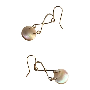 Jadewater | Gold twist earrings with white discs