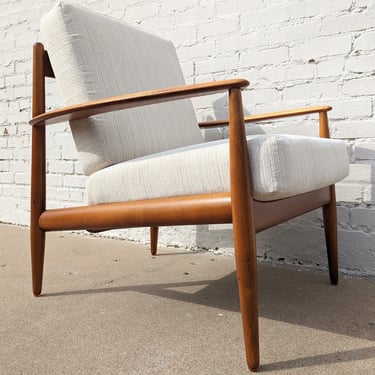 Mid Century Danish Modern Grete Jalk Side Chair 
