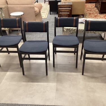 Set of 4 Chairs by Grand Rapids