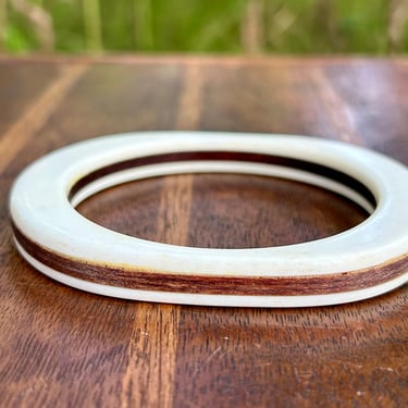 Vintage Plastic Teak Wood Bracelet Cream Brown Vintage Retro Fashion Jewelry 