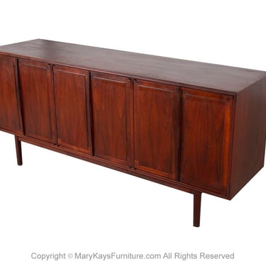 Mid-Century Modern Rosewood Credenza Sideboard 