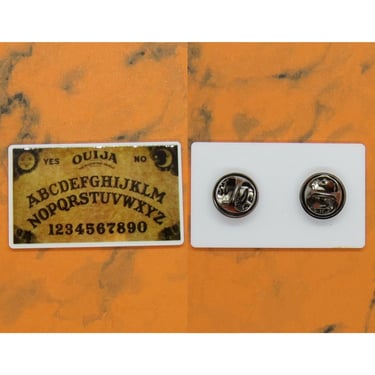 Spooky Spirit Board Pin - Halloween Gothic Brooch 