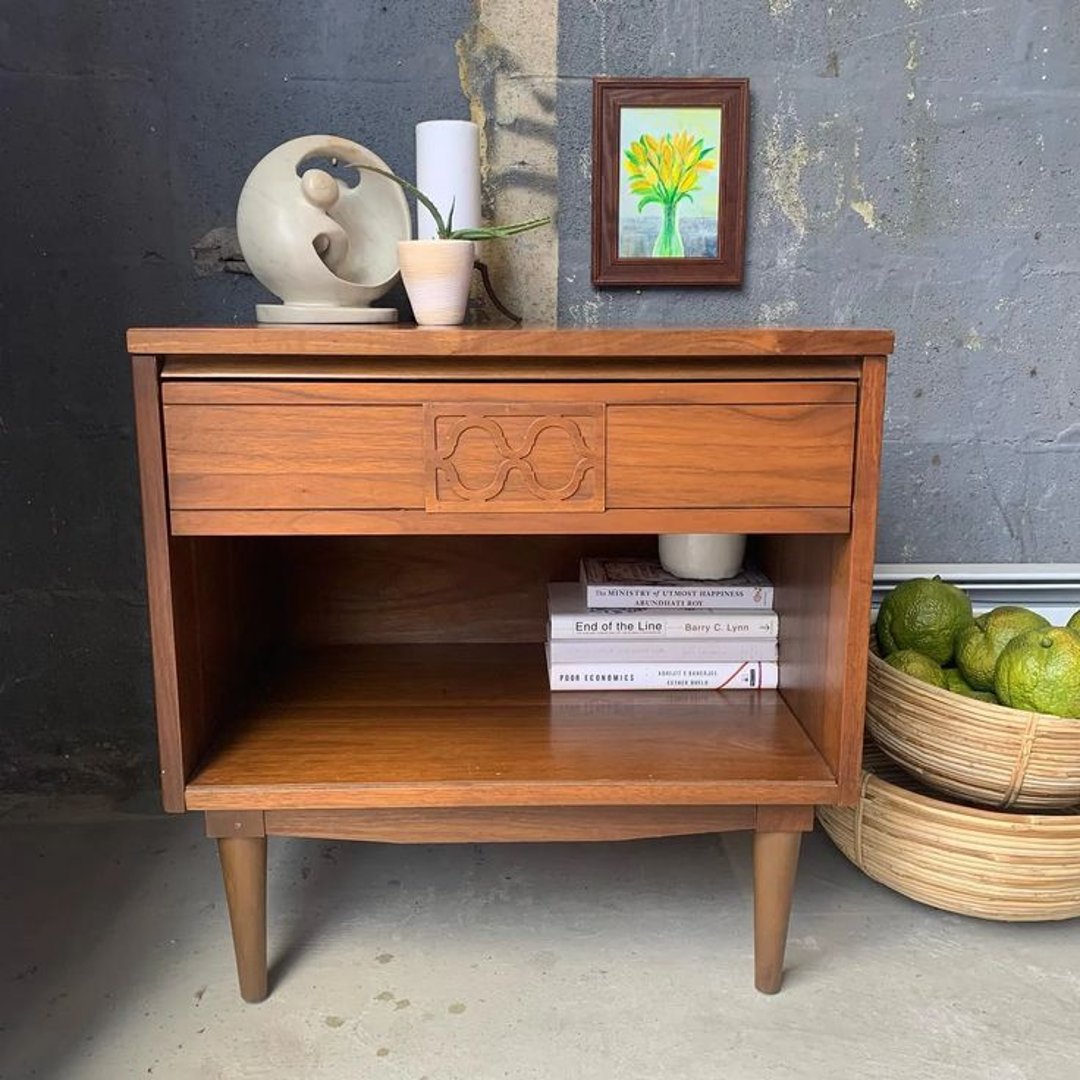 Single drawer midcentury modern nightstand 1830 DC CLOSED Adams