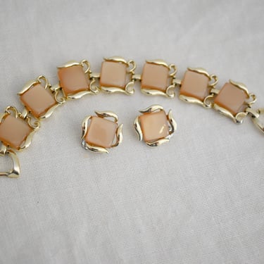 1960s Beige Thermoset Bracelet and Clip Earrings Set 