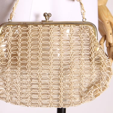 1950s White and Clear Beaded Plastic Clasp Purse 