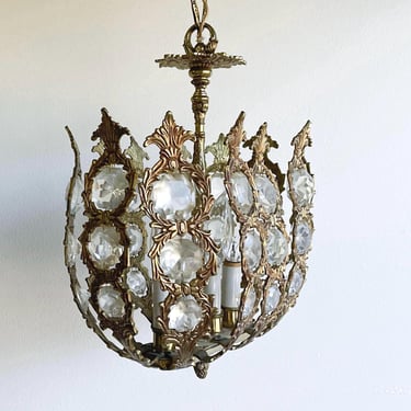 Antique Chandelier Small Oval Brass French Fleur de Lis Wreath Round Crystal Open Globe Hollywood Regency 4 Light Chandelier Gold Light 