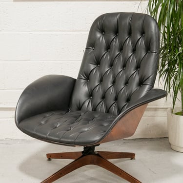Vintage Walnut Black Lounge Chair