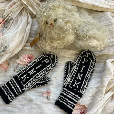 Antique 1900s Mittens Wool Hand Knit Black & White “Pink” Folk Vintage