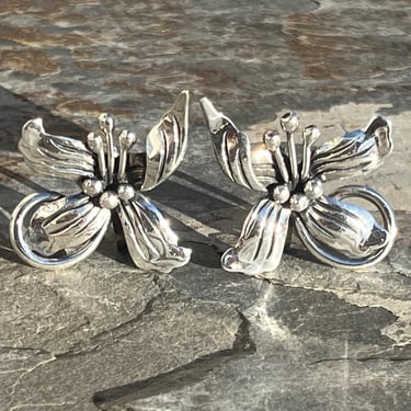 Maricela ~ Vintage Midcentury Taxco Sterling Silver Flower Screw Back Earrings 
