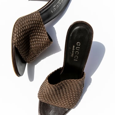 GUCCI 90s Brown Woven Heeled Sandals